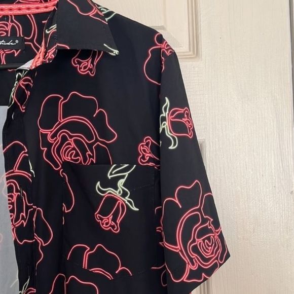 NWT Men's Just Attitude Neon Roses Short Sleeve Button Down Shirt - Picture 6 of 13